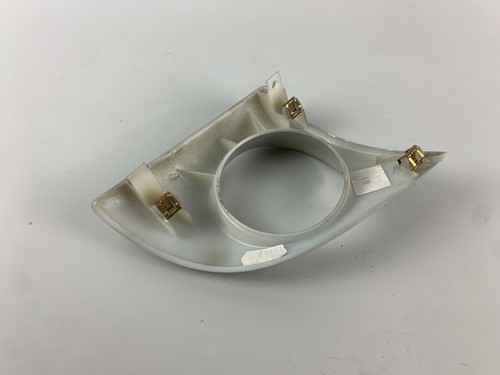 MINI Cooper R50 Front Left Silver Dashboard Air Vent Surround Trim 8433010 - Picture 7 of 9