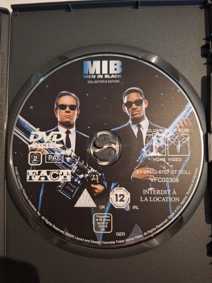 Will Smith's Hitch / Men In Black / Men In Black 2 / I Am Legend....4 DVD Set - Image 4 of 4