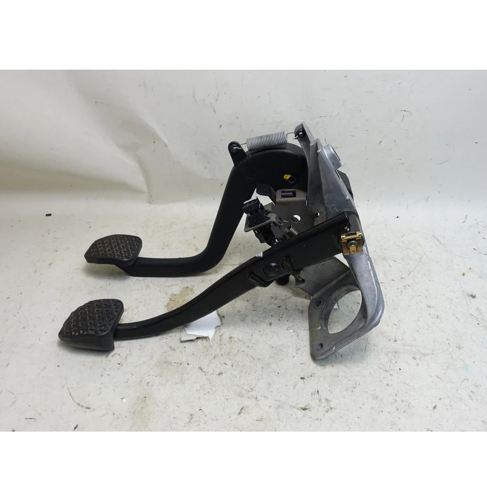 BMW E46 Complete Clutch Pedal Assembly Manual Swap 99-06 323i 325i 328i 330Ci M3 - Image 4 of 4