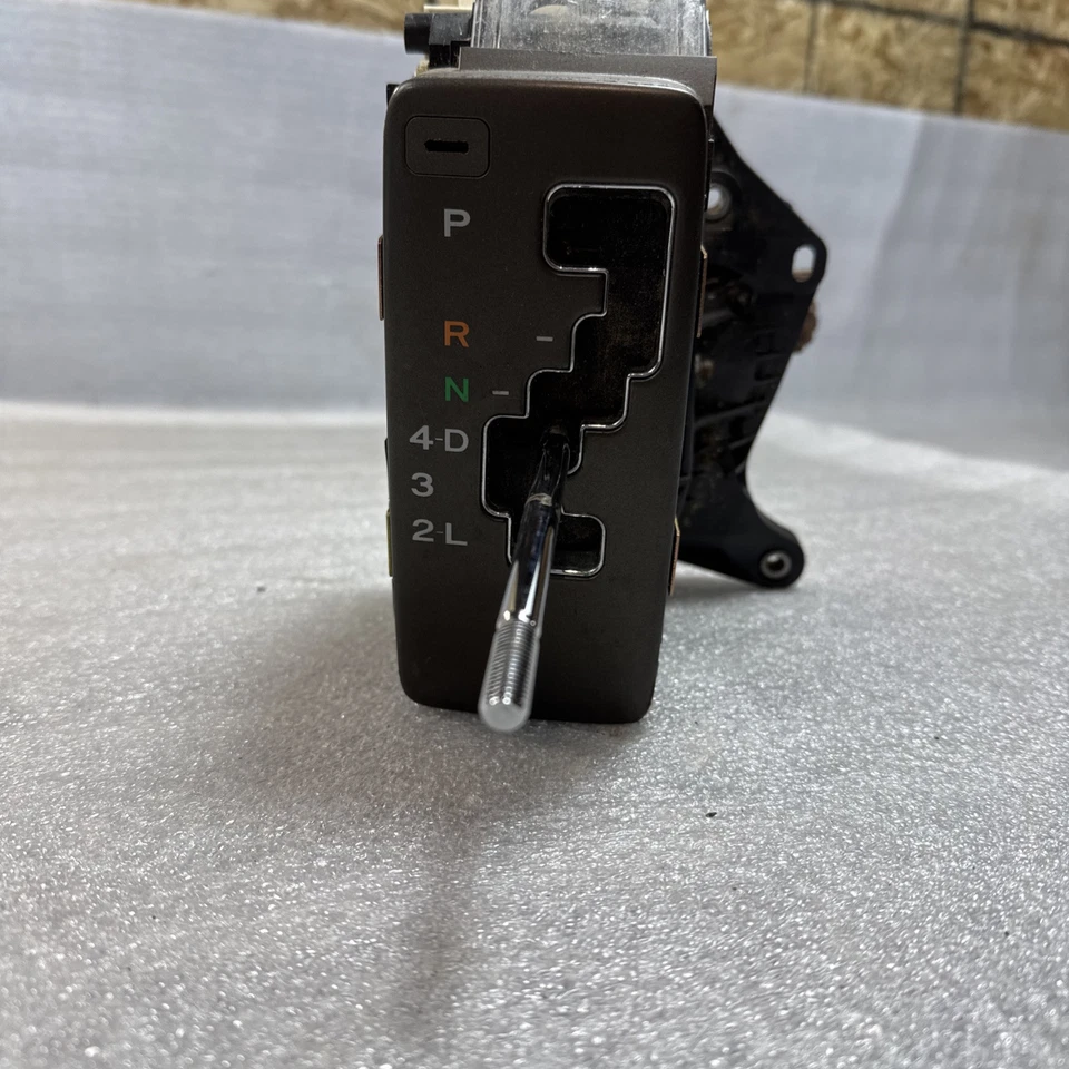 Used OEM 01-03 Lexus LS430 Shift Shifter Box Assembly 35971-50020 - Image 2 of 4
