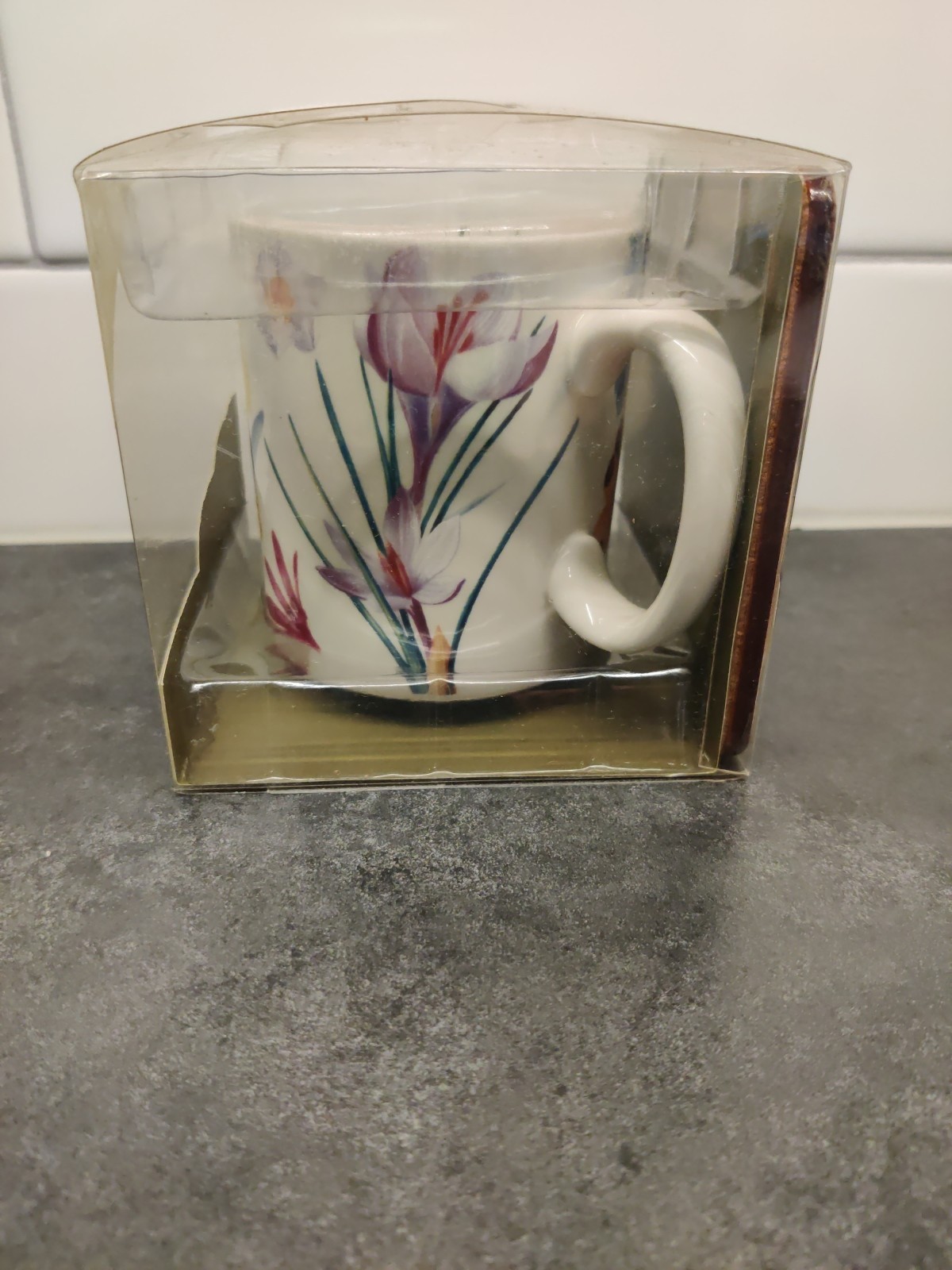 Spode Flowers of the Month FEBRUARY Mug & Coaster Set 2007 