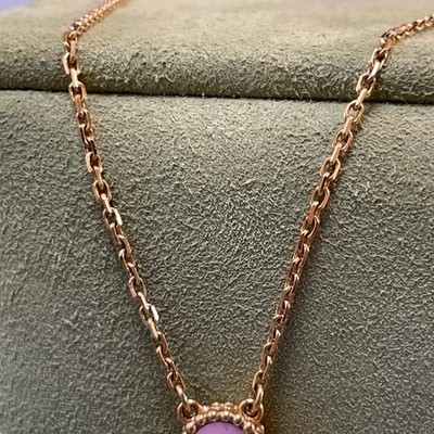 Van Cleef & Arpels☆レア☆2006限定ネックレス☆ピンクMOP Van Cleef & Arpels☆レア☆2006限定ネックレス☆ピンクMOP