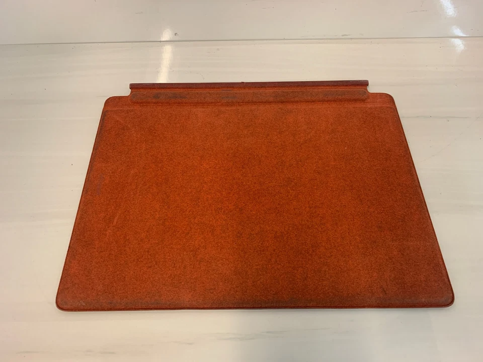 Microsoft Surface Pro Signature Keyboard - Poppy Red Alcantara - 8XA-00021 - Image 2 of 2