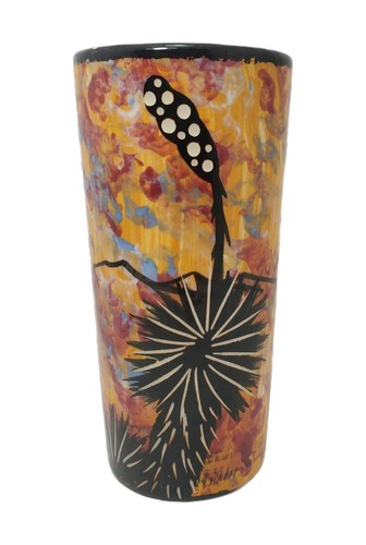 Vtg 84' Mana Pottery Trujillo Apache Native Tumbler Vase 6½ Unicorn & Cat Design - Picture 3 of 12
