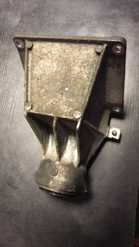 BMW X3er E83 Diesel Motorblock Lagerbock vorne rechts 7516067