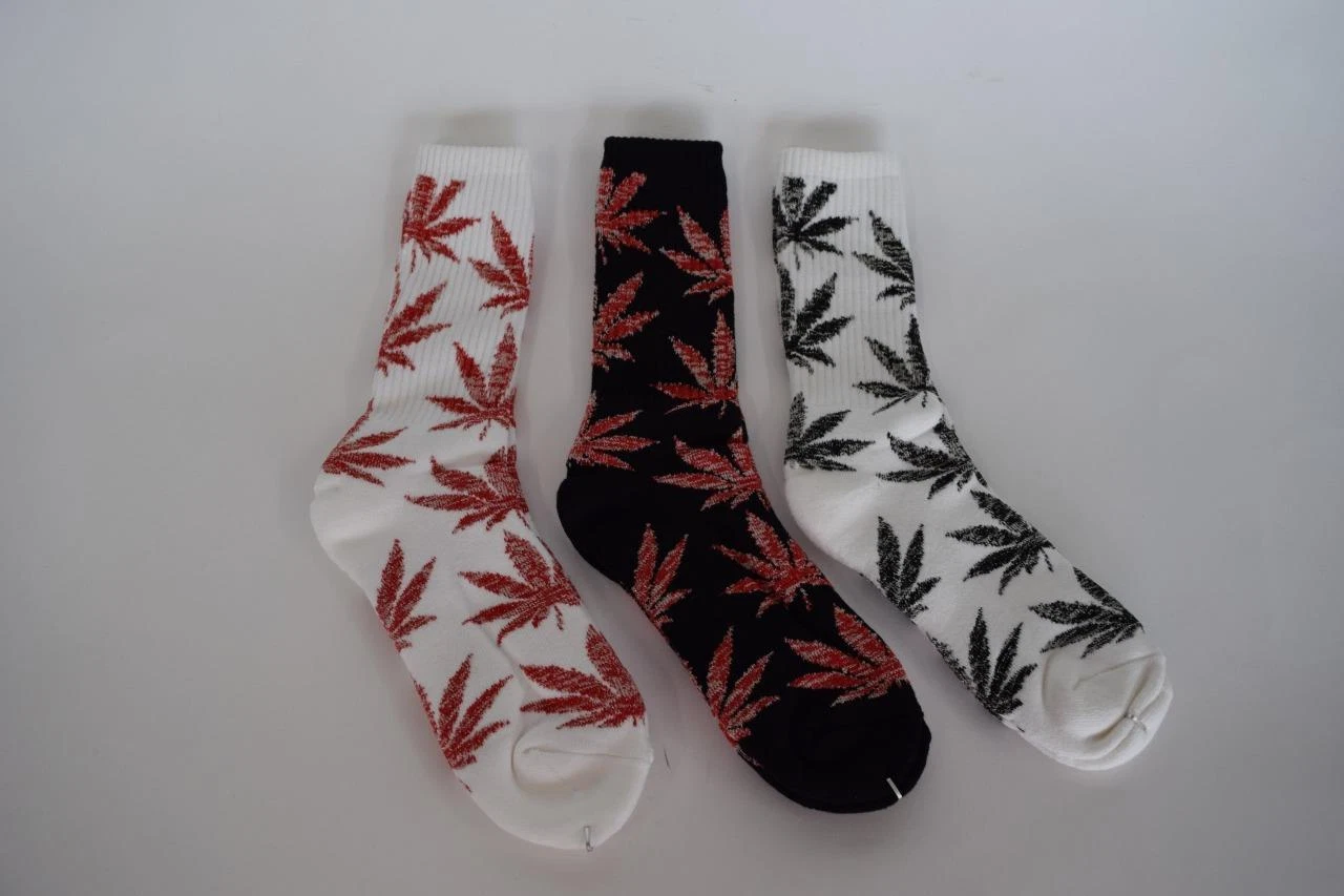 DMA Unisex Marijuana Weed Glitter Leaf Novelty Crew Socks JetLife 420 Supreme