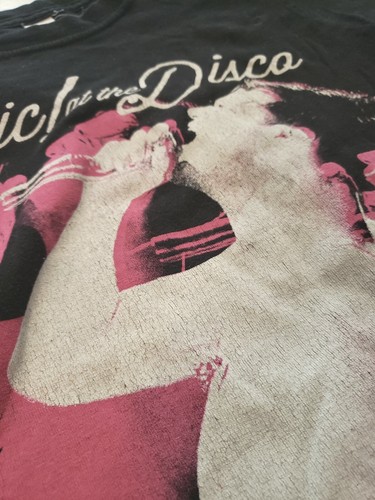 Vintage 2013 Panic! At The Disco Ladies Small T-shirt Brendan Urie Rock Pop Emo - Picture 2 of 8
