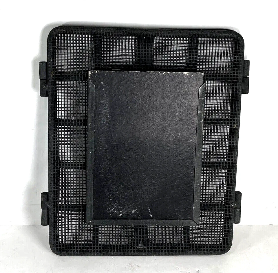 Shengyi Rustic Black Metal Folding Picture Frame - Image 4 of 4