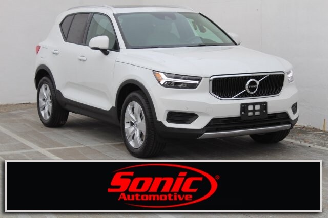 2020 Volvo XC40 Momentum 2020 Volvo XC40 Momentum 9 Miles Ice White Sport Utility Intercooled Turbo Regul