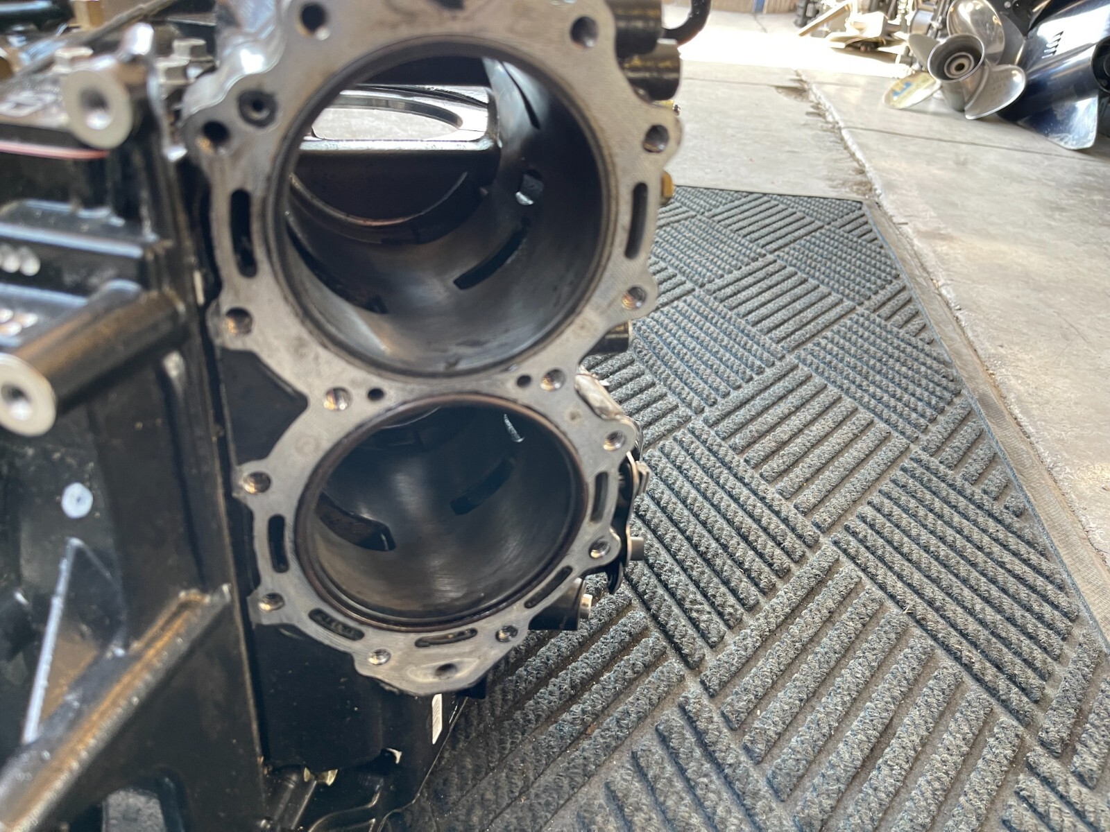 0670 Evinrude ETEC E-TEC 115 HP Crankcase Assembly 5007555 | eBay 