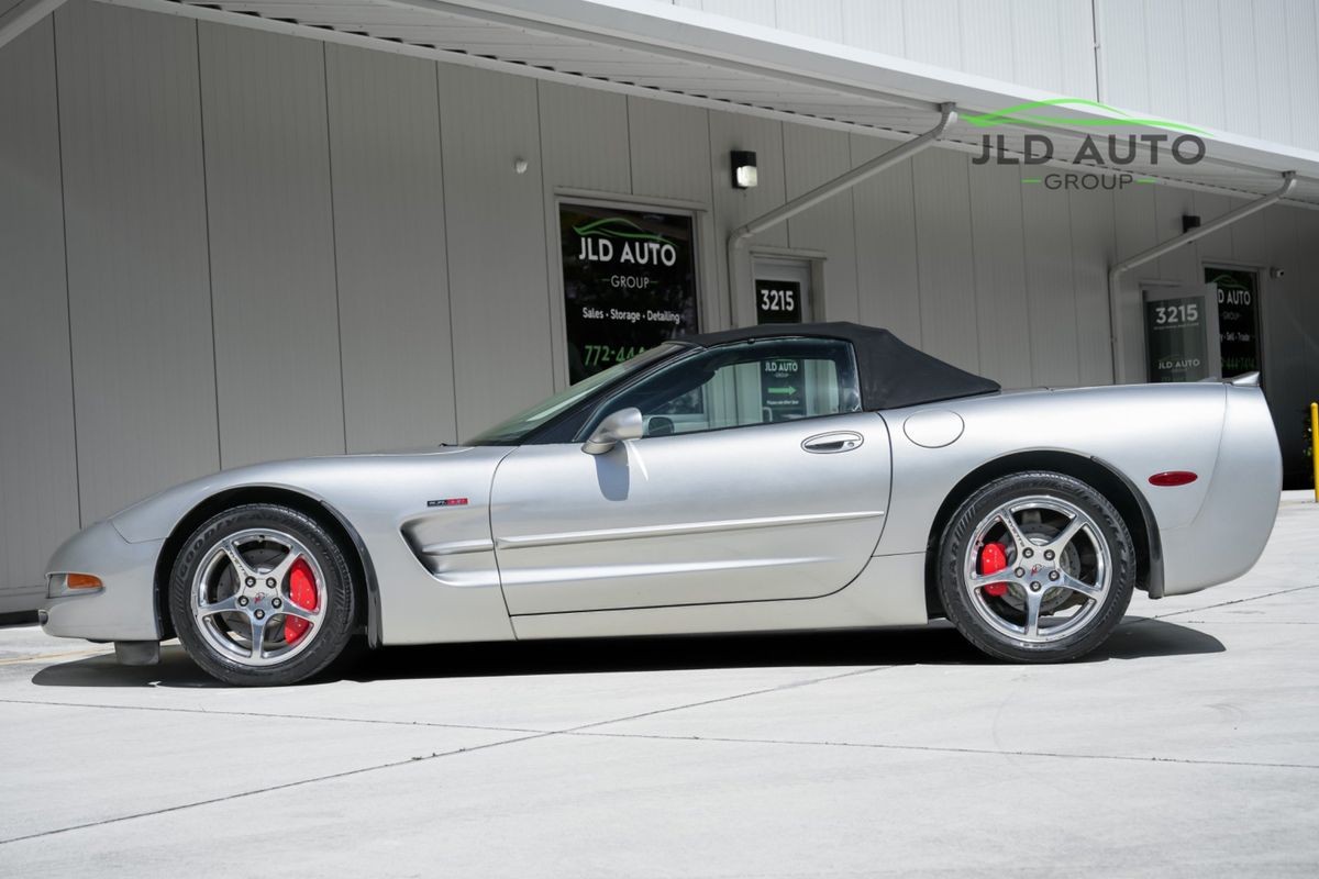 2004 Silver Chevrolet Corvette   | C5 Corvette Photo 6