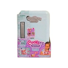 New Cookeez Freezy Cakez Fridge. Mix And Decorate Your Plush Best Friend