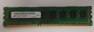 Micron MT16JTF51264AZ-1G4M1 4GB 2RX8 PC3-10600U