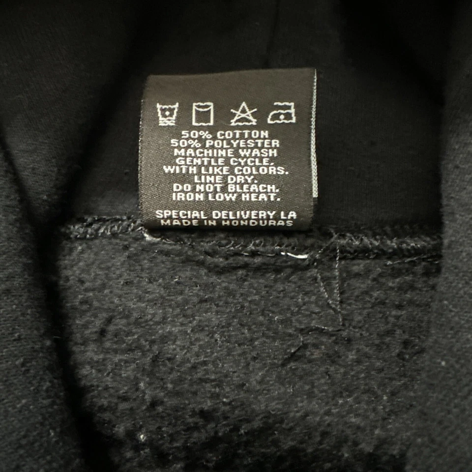 Sudadera con Capucha Kylie Jenner Edición Limitada Talla PEQUEÑA Diseñada en Callabasas Streetwear Foto 3 de 4