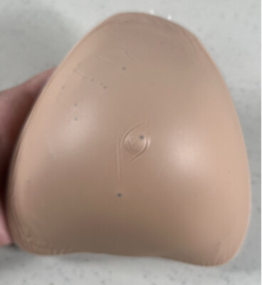 Amoena Prosthesis Mastectomy Breast Form 2U 341 Size 4, With Flaw 00477004