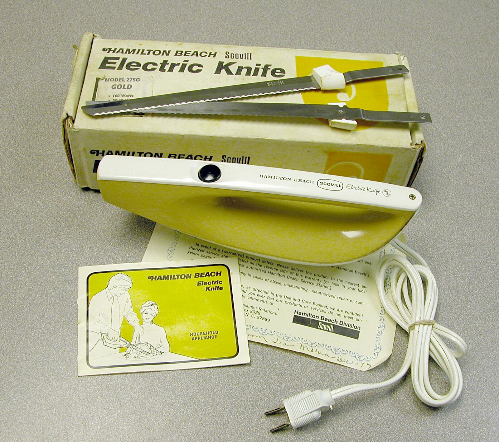 VINTAGE Hamilton Beach Electric Knife Model 275G Harvest Gold w