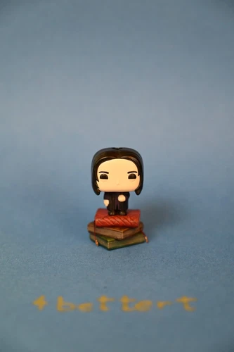 HARRY POTTER  SEVERUS PITON FUNKO POP KINDER JOY 2024 WITH OPTIONAL STAND