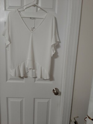 Zara Womens  Size M Top Flutter Sleeves and Bottom White Flowy Hi Low Front