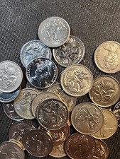 Old Australia Coin Lot Of ONE HIGH GRADE 5 CENT COINS - Near Mint Coin. 