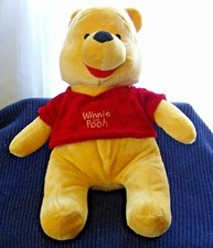Disney Store 12" Sitting Plush Pooh Bear EUC