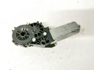0390203224 Fahrersitz Stellmotor+  Volkswagen Passat DE2184660-25