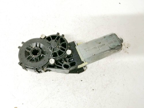 0390203224 Fahrersitz Stellmotor+  Volkswagen Passat DE2184660-25