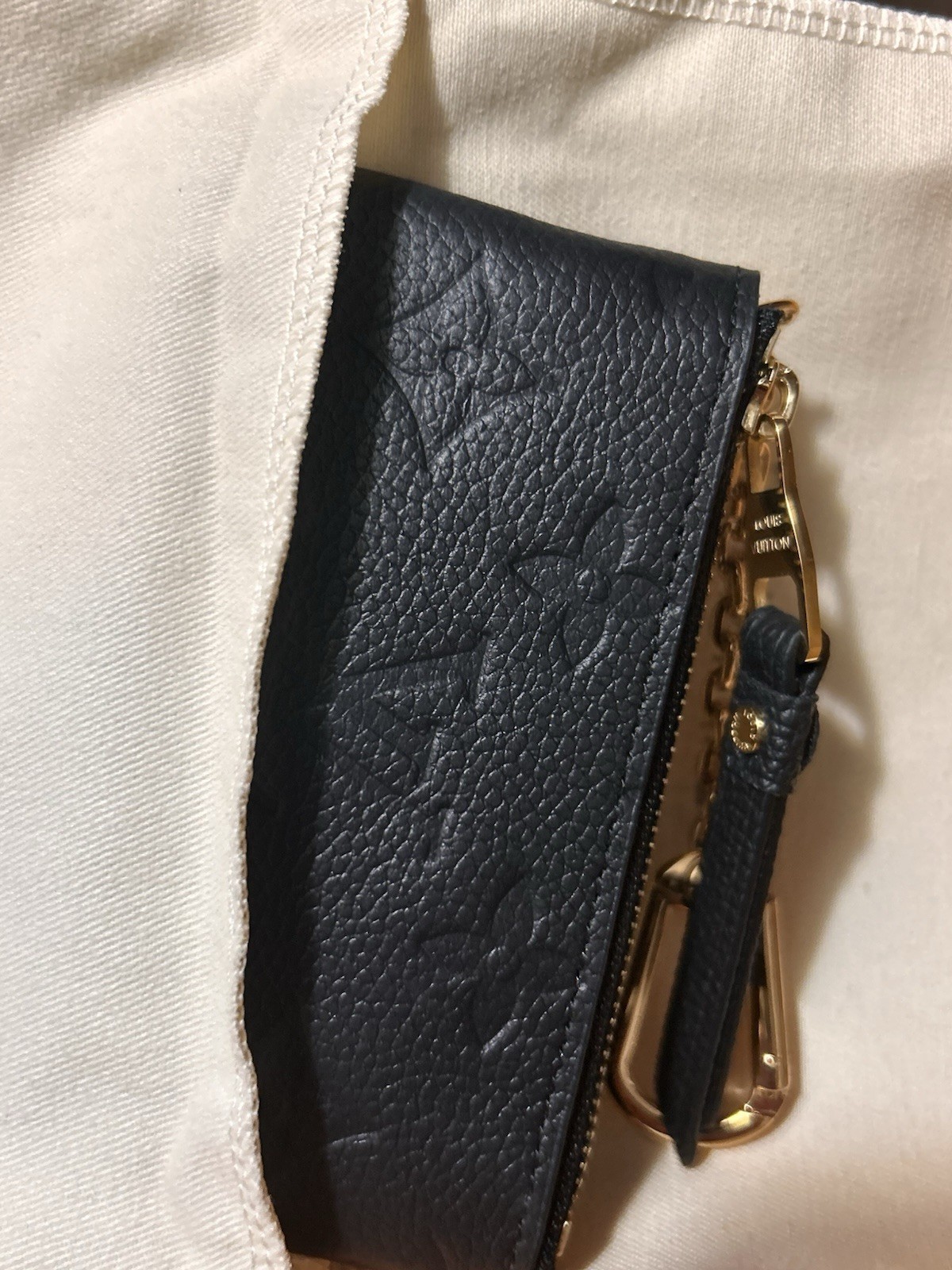 LOUIS VUITTON Monogram Eclipse Reverse Card Key C… - image 6