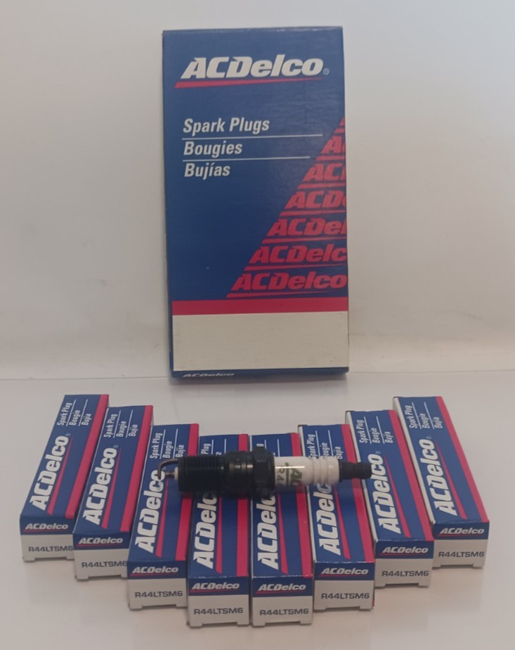 8X GENUINE GM ACDELCO CONVENTIONAL SPARK PLUGS R44LTSM6 BUICK CHEVY OLDSMOBILE