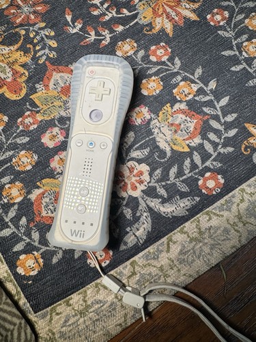 Nintendo RVL-003 Wii Remote Controller With Protector - Clear