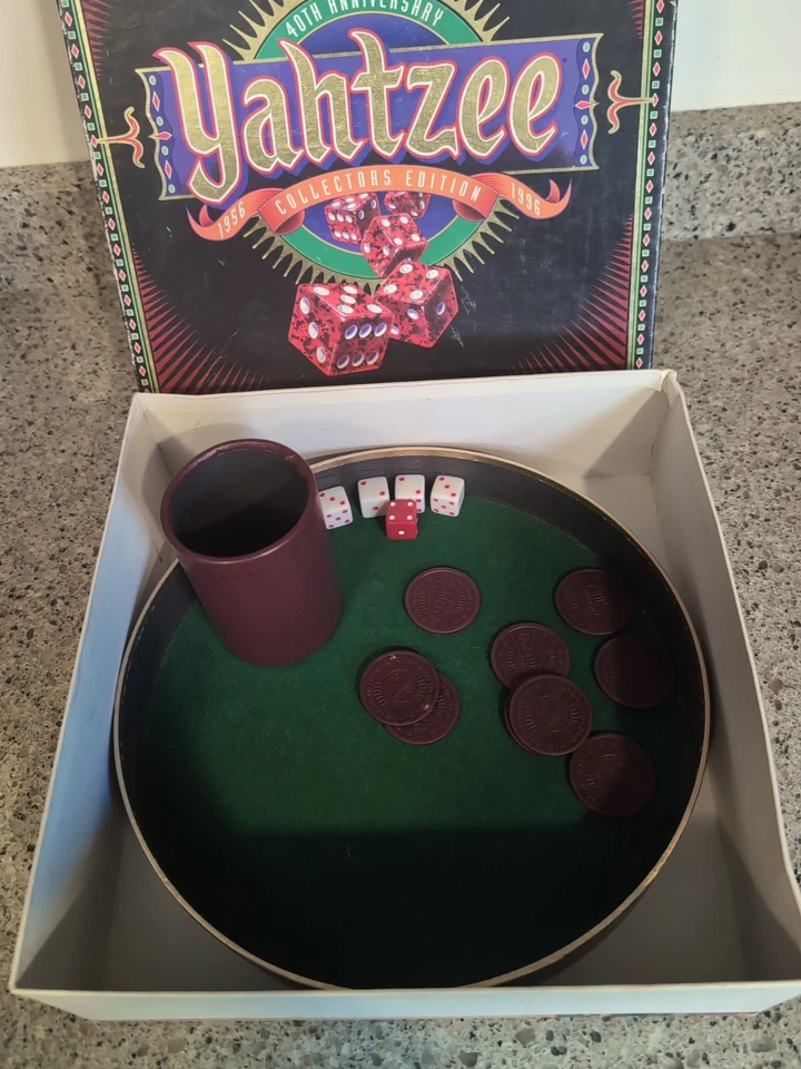 Yahtzee Collectors Edition 40th Anniversary-Milton Bradley- Fast Shipping - Image 4 of 4