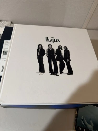The Beatles Stereo Vinyl Collection – 14 LPs + Hardcover Book – Complete Box Set