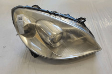 Pfostenleuchte. Ostteil. Links MERCEDES-BENZ Classe B (T245) 200 Turbo Mnv