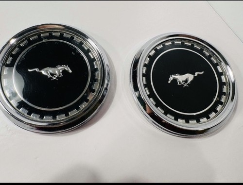 Ford Mustang Mach 1 1969 Fastback roof pillar ornament emblems