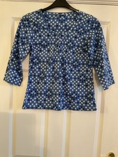  Beautiful Seasalt top size 8 