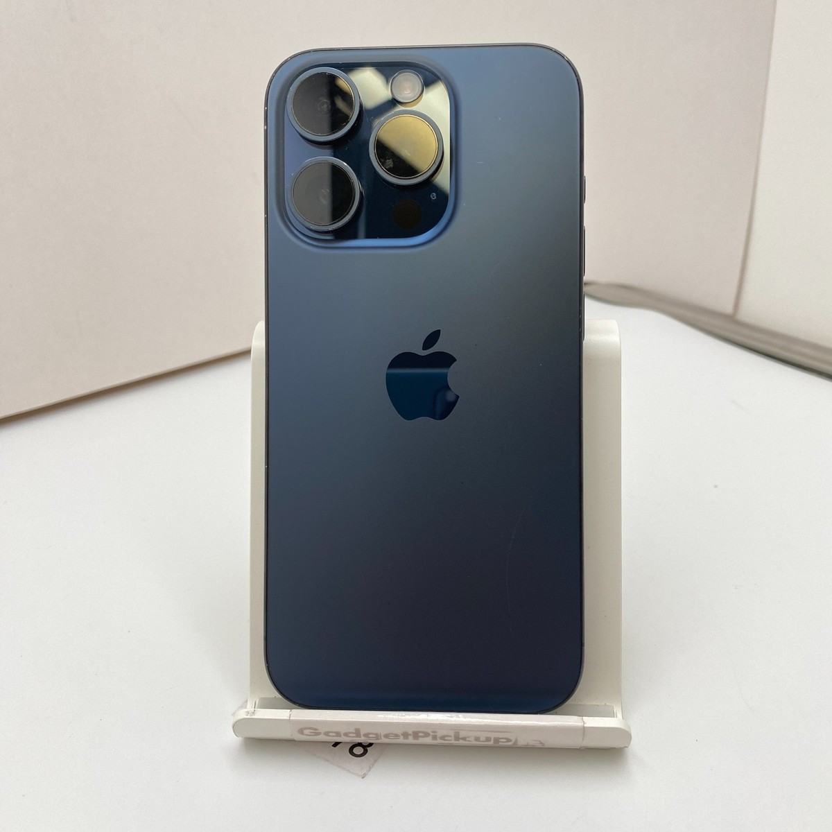 Apple iPhone 15 Pro - 1TB - Blue Titanium (Unlocked) - Fair