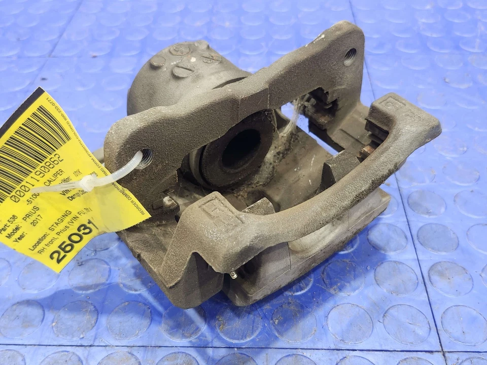 10-22 Toyota Prius Front Brake Caliper Assembly Right Passenger Side OEM - Image 2 of 4