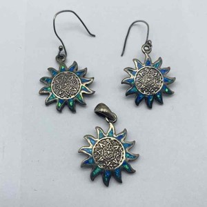 950 Mexican Silver Sun Set Blue Opal Inlay Aztec Calendar Pendant Earrings