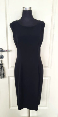 Edles Intrend  Max Mara Etui Kleid Gr. DE 36 S schwarz