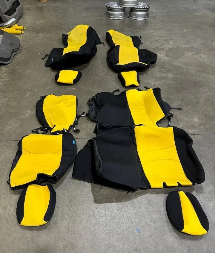CUBIERTAS DE ASIENTO DE NEOPRENO CUBIERTAS USADAS PARA JEEP WRANGLER JK 2007-2017 4 PUERTAS Foto 2 de 4