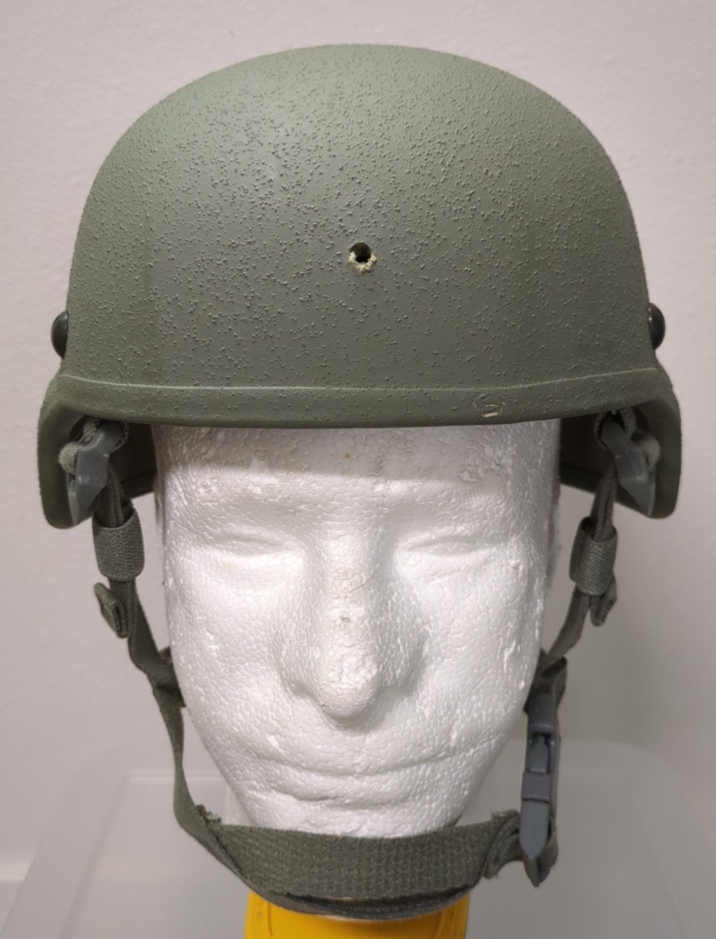 US Military Gentex ACH Advanced Combat Helmet Small & Chinstrap Pads UCP Cover