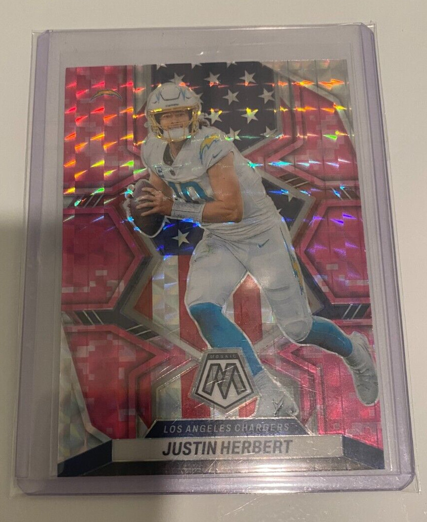 2022 Panini Mosaic Justin Herbert Mosaic Camo Pink Prizm #254