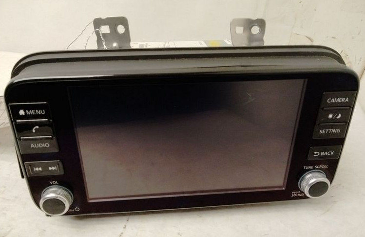 2021-2023 Nissan Kicks 8 inch Display & Receiver Navigation Touch Screen OEM