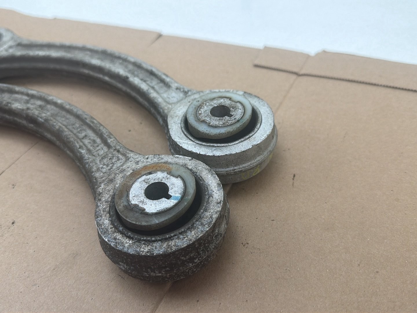 Maserati Ghibli 2014-2019 Rear Right Control arms Pair