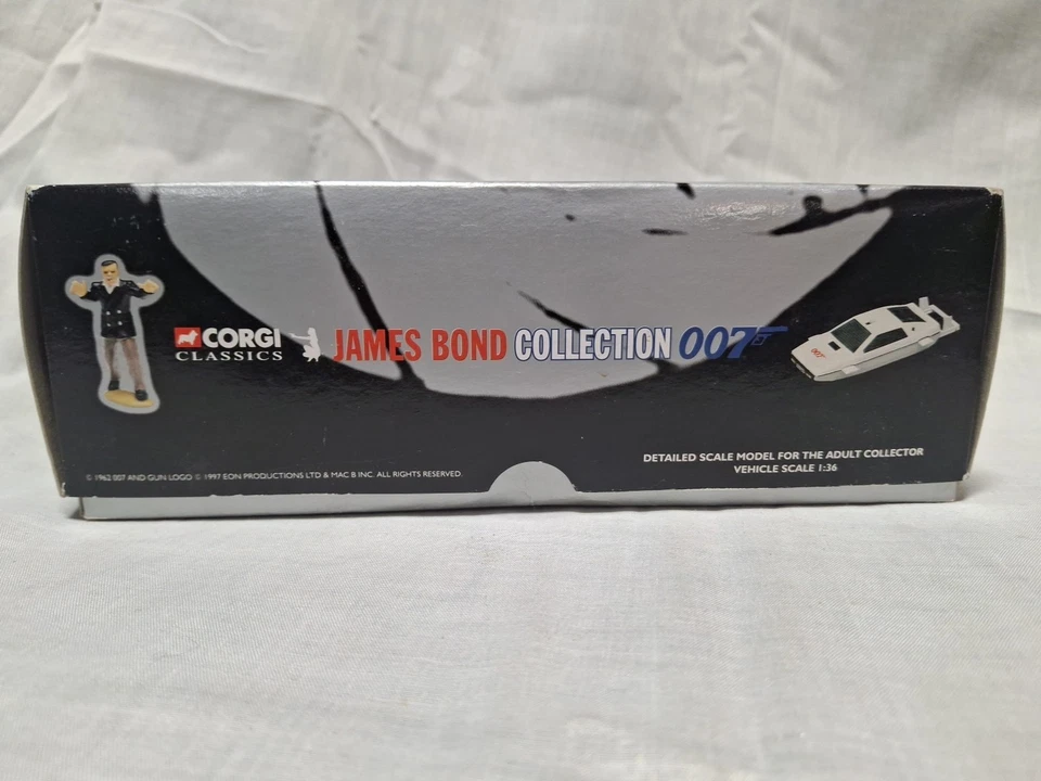 Corgi Classics 007 James Bond Lotus Esprit + Hand Painted Jaws Figure  - Image 3 of 4