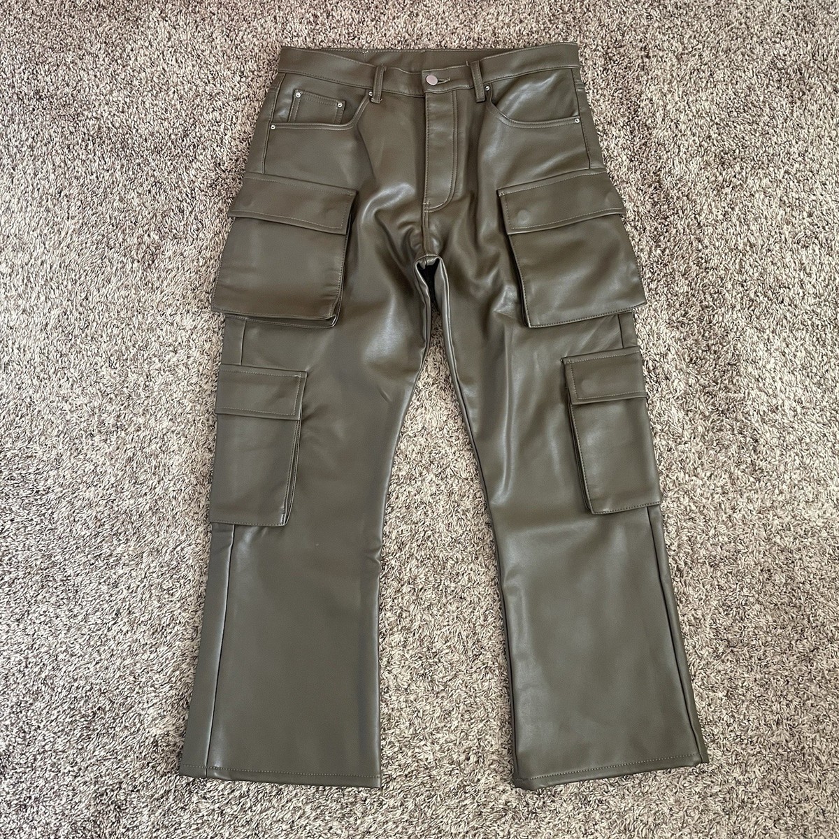 パンツ mnml LEATHER DOUBLE SNAP CARGO PANTS 32 MNML Leather Cargo Flare Pants Size 32 Double Cargo Pocket