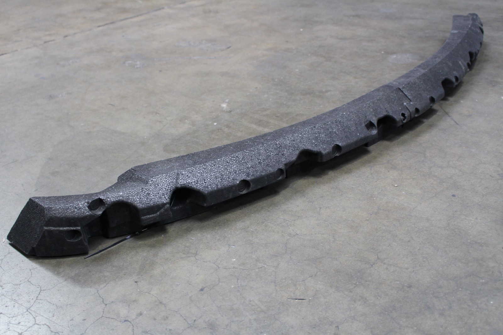 Ferrari 458 Italia, Front Bumper Foam, Dmg, Used, P/N 83054700