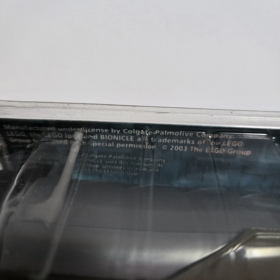 LEGO Bionicle 2003 Colgate Toothbrush - *READ DESCRIPTION* - Image 2 of 4