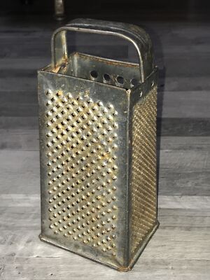 Vtg Cheese Grater Standing Bronco Metal 4 Side Handle Bromco Zest  Farm Decor W6