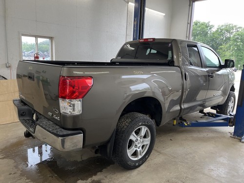Used Left Tail Light Assembly fits: 2011 Toyota Tundra Left Grade A - Picture 4 of 24