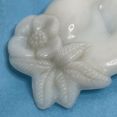 Jabonera de mano años 70 Avon flor vaso de leche blanco EE. UU. anillos de joyería - Imagen 3 de 5